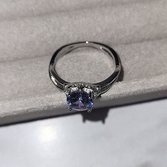 Multi Colors Zirconia Gemstone Ring Size 8 - Picture 13 of 16